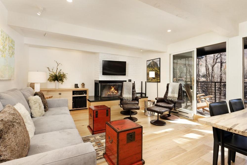 Chateau Roaring Fork Unit 25, Contemporary Condo With River Views, Close To Town Aspen Esterno foto